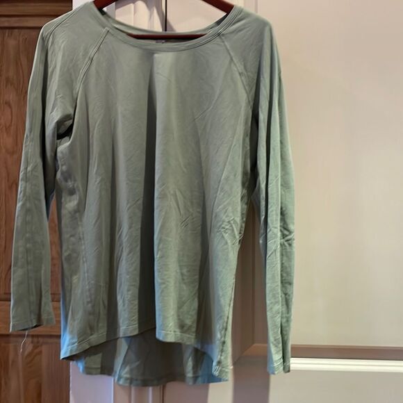 ?Lululemon 6 long sleeve knit pull over - Picture 1 of 8